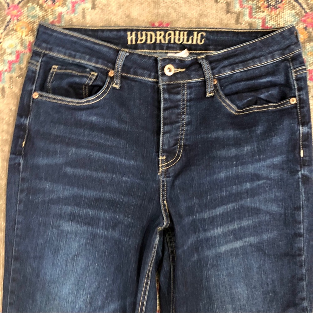 ☀️☀️☀️ 4/$20 Hydraulic Murray slim straight fringe hem jeans - Picture 4 of 6